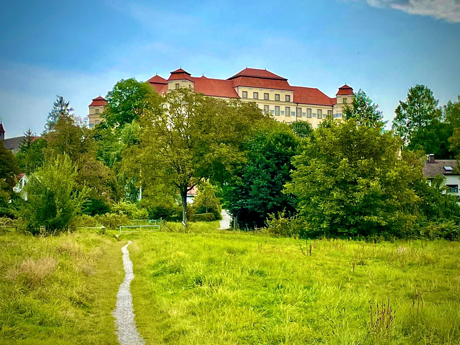 Schloss Tettnang grüne Wiese